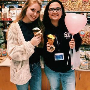 Meet your Posher, Lexie